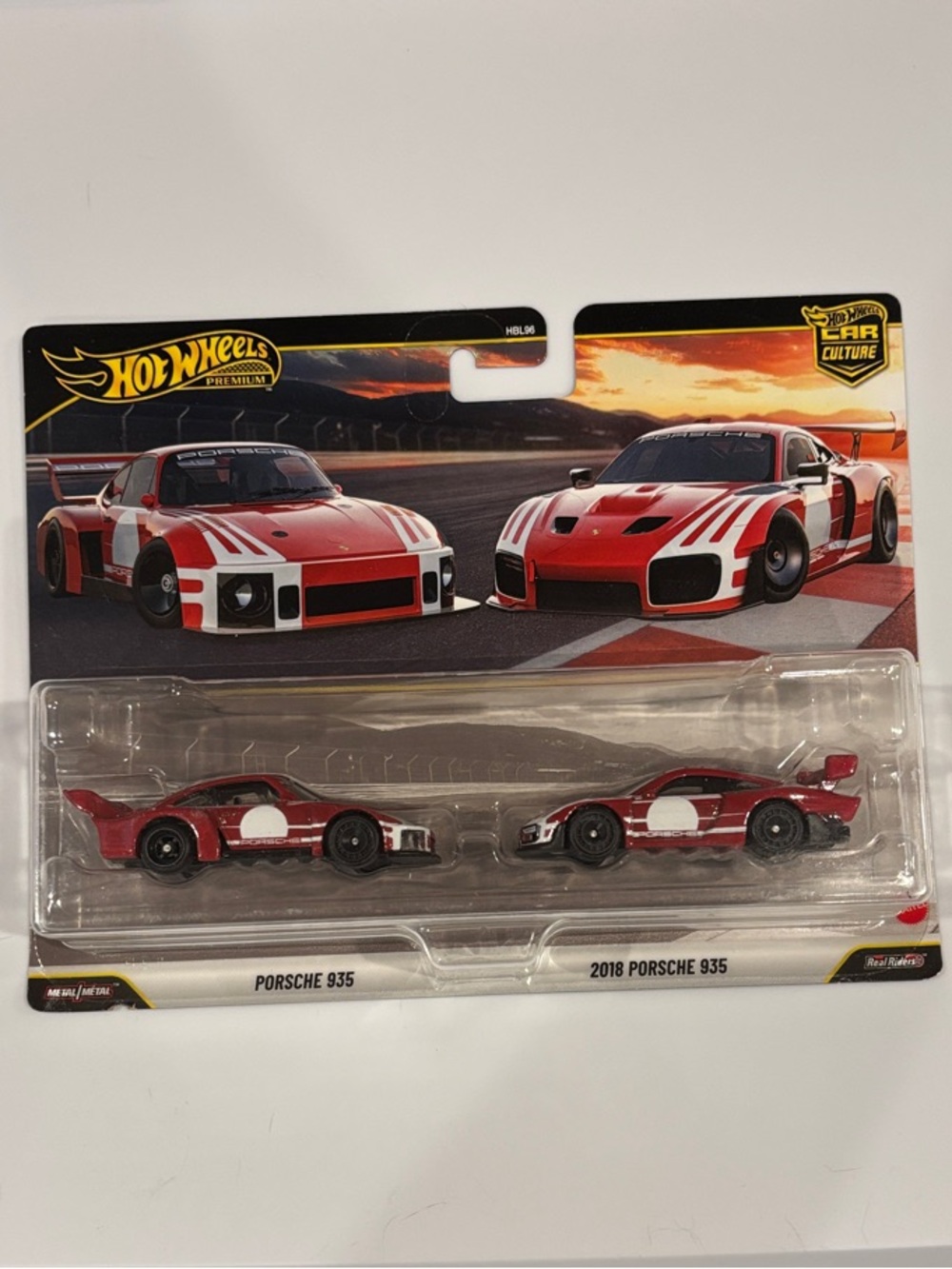 Hot Wheels Red Porsche 935 Twin Pack - Hot Wheels Car Culture